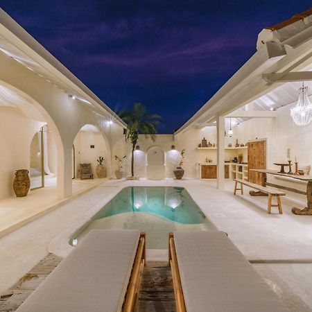 Villa Stella: 2Br Vibrant Mediterranean Oasis Чангу Экстерьер фото